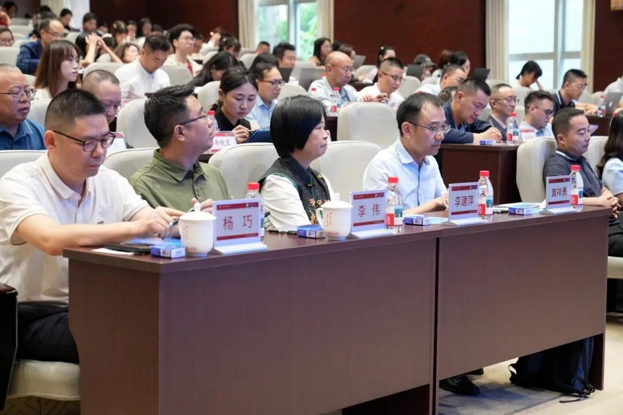 微信图片_2025-10-23_155258_055_调整大小.jpg